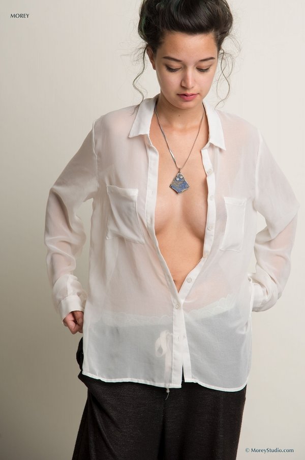 Александра, 20